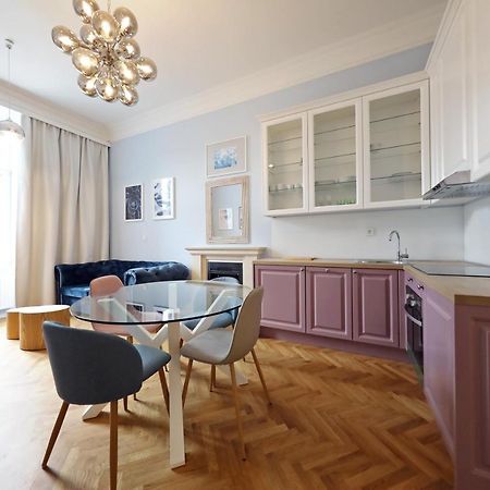 Swanky Central Apartments ซาเกร็บ ภายนอก รูปภาพ